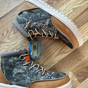Hey Dude Men's Camo and Tan Lace-Up Boots